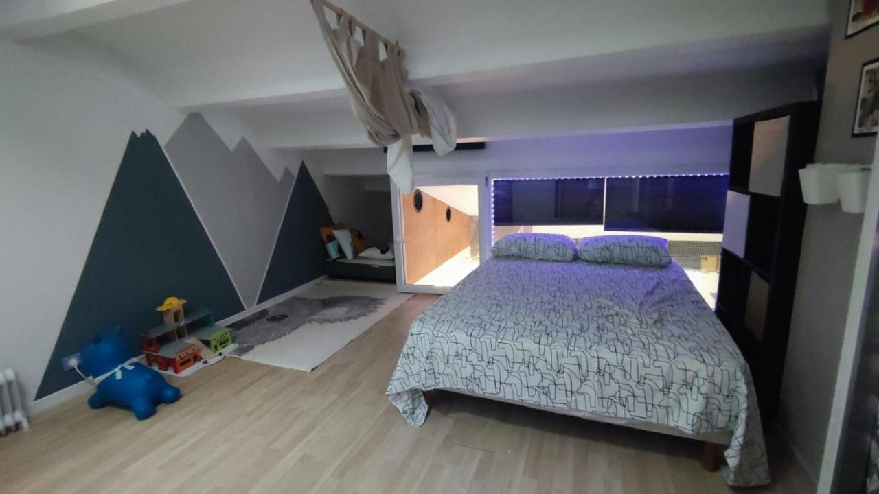 T2 Hyeres 5 Personnes Apartment Bagian luar foto