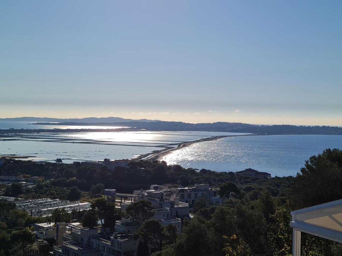 T2 Hyeres 5 Personnes Apartment Bagian luar foto