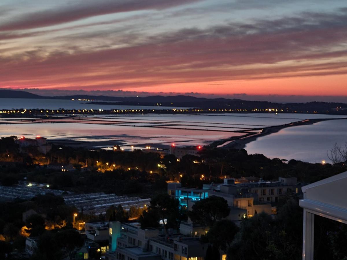 T2 Hyeres 5 Personnes Apartment Bagian luar foto