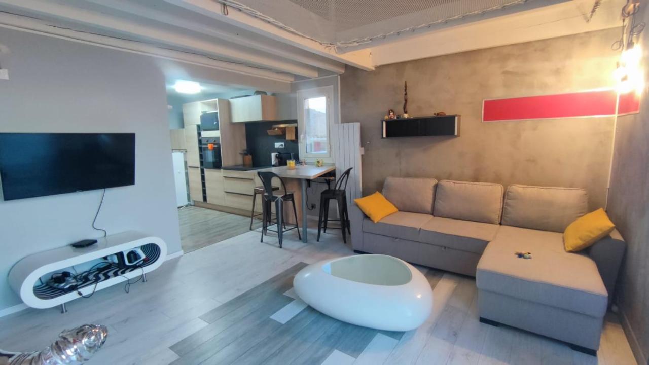 T2 Hyeres 5 Personnes Apartment Bagian luar foto